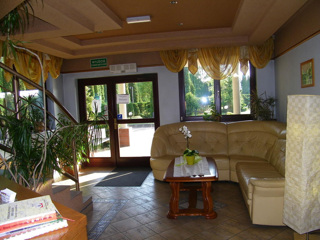 Hotel Restauracja Tawerna 格利维采 外观 照片
