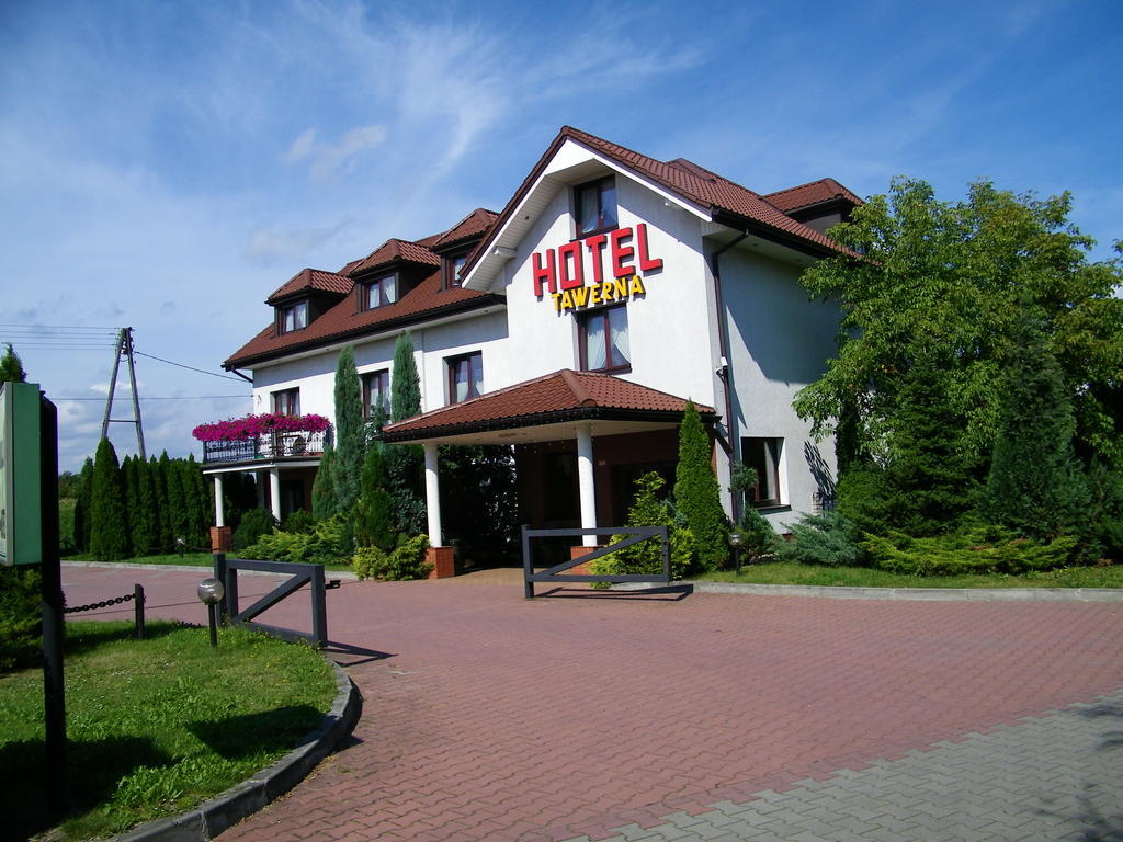 Hotel Restauracja Tawerna 格利维采 外观 照片