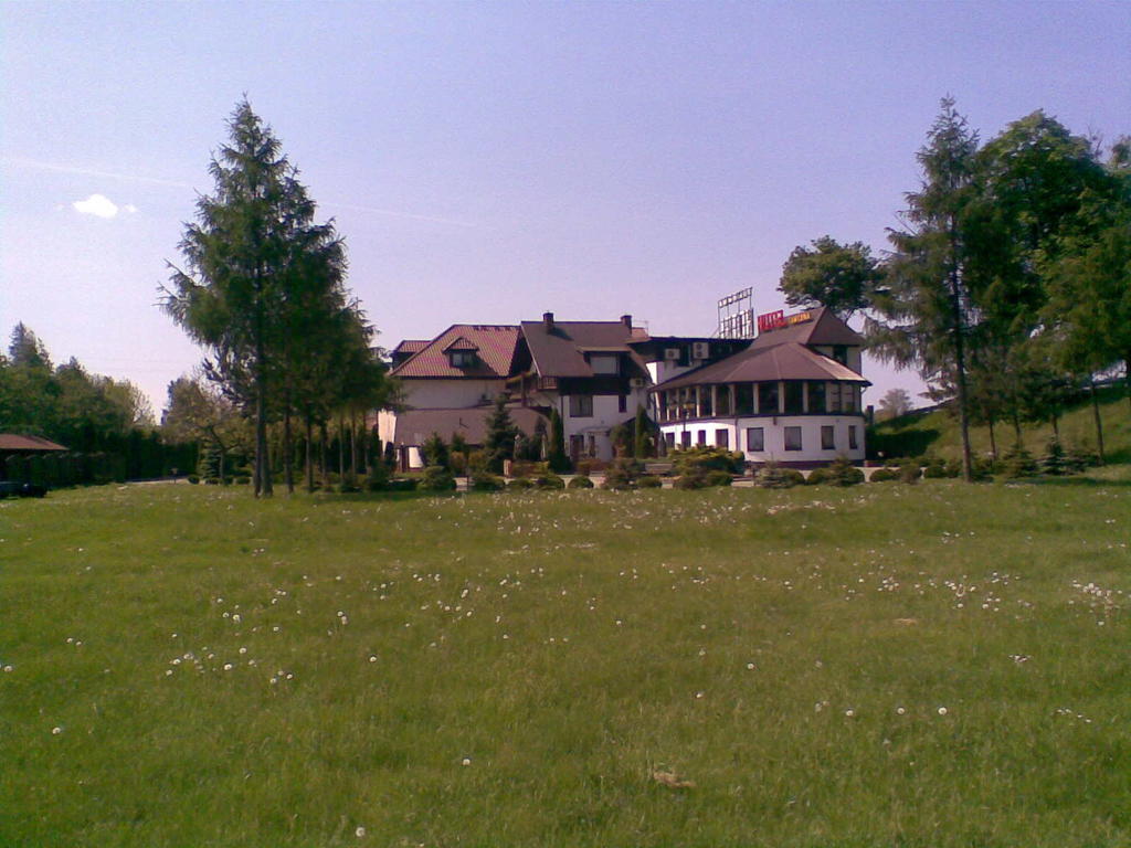 Hotel Restauracja Tawerna 格利维采 外观 照片
