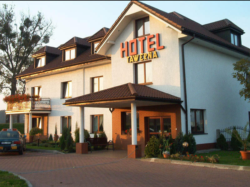 Hotel Restauracja Tawerna 格利维采 外观 照片
